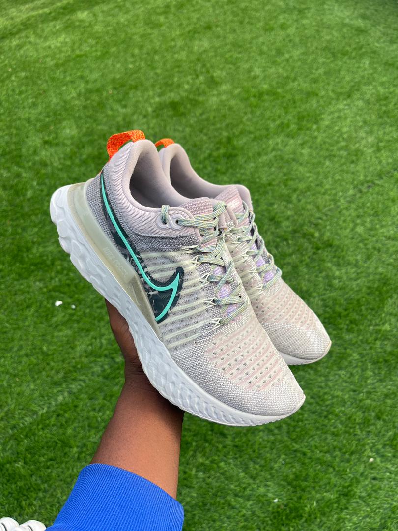 Nike React Infinity Run || Size 40