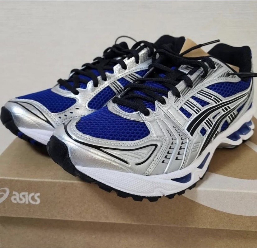 Lizzel’s sneaker hub