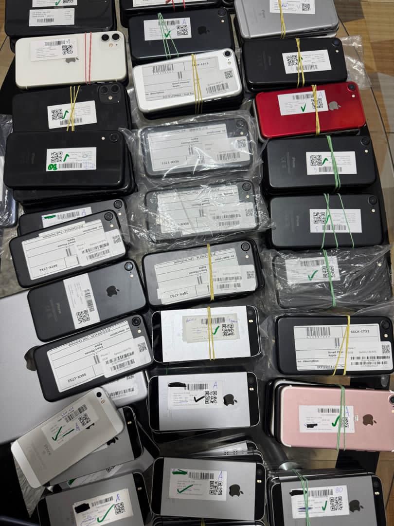 Number 1 phone and accessories plug